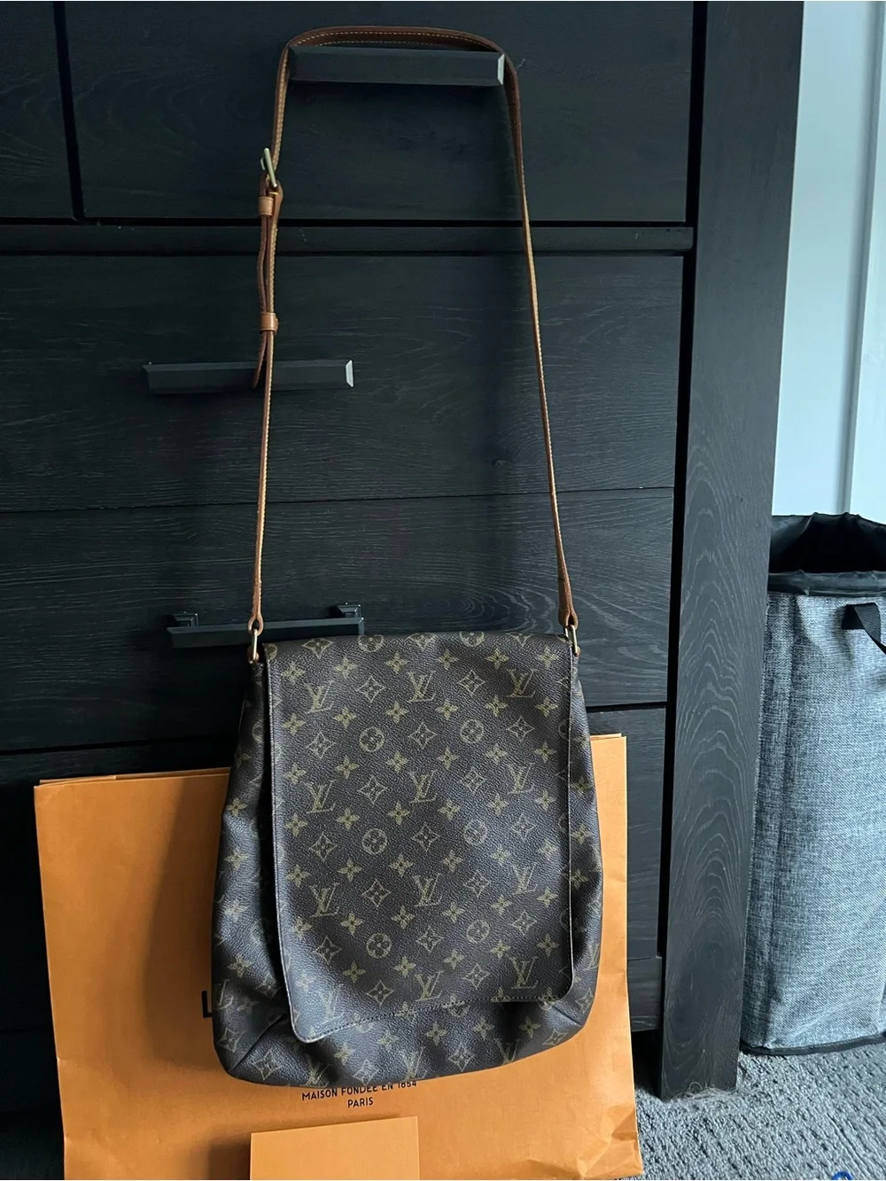 Louis Vuitton Monogram Messenger Bag new